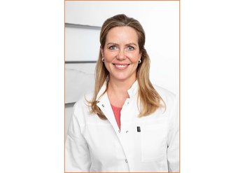 Expertin Frau Dr. Julia Hölker